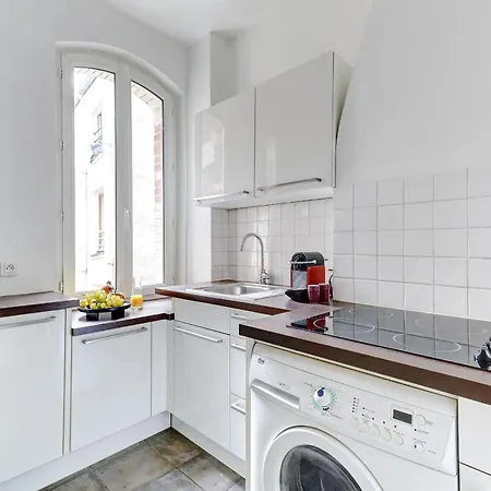 Apartment Stylish 1br Steps From Le Marais & Montorgueil Paris