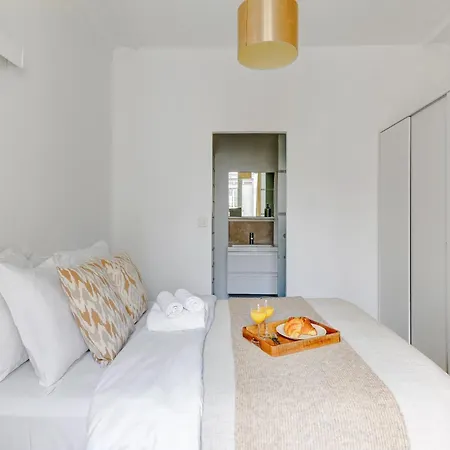 Stylish 1br Steps From Le Marais & Montorgueil Paris